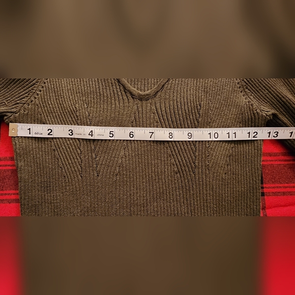 Hooked Up Ribbed Sweetheart Neckline Sweater Camo Green NWT Size Small - Picture 4 of 5